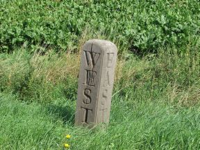 Greenwich Meridian Marker; England; Cambridgeshire; Doddinton